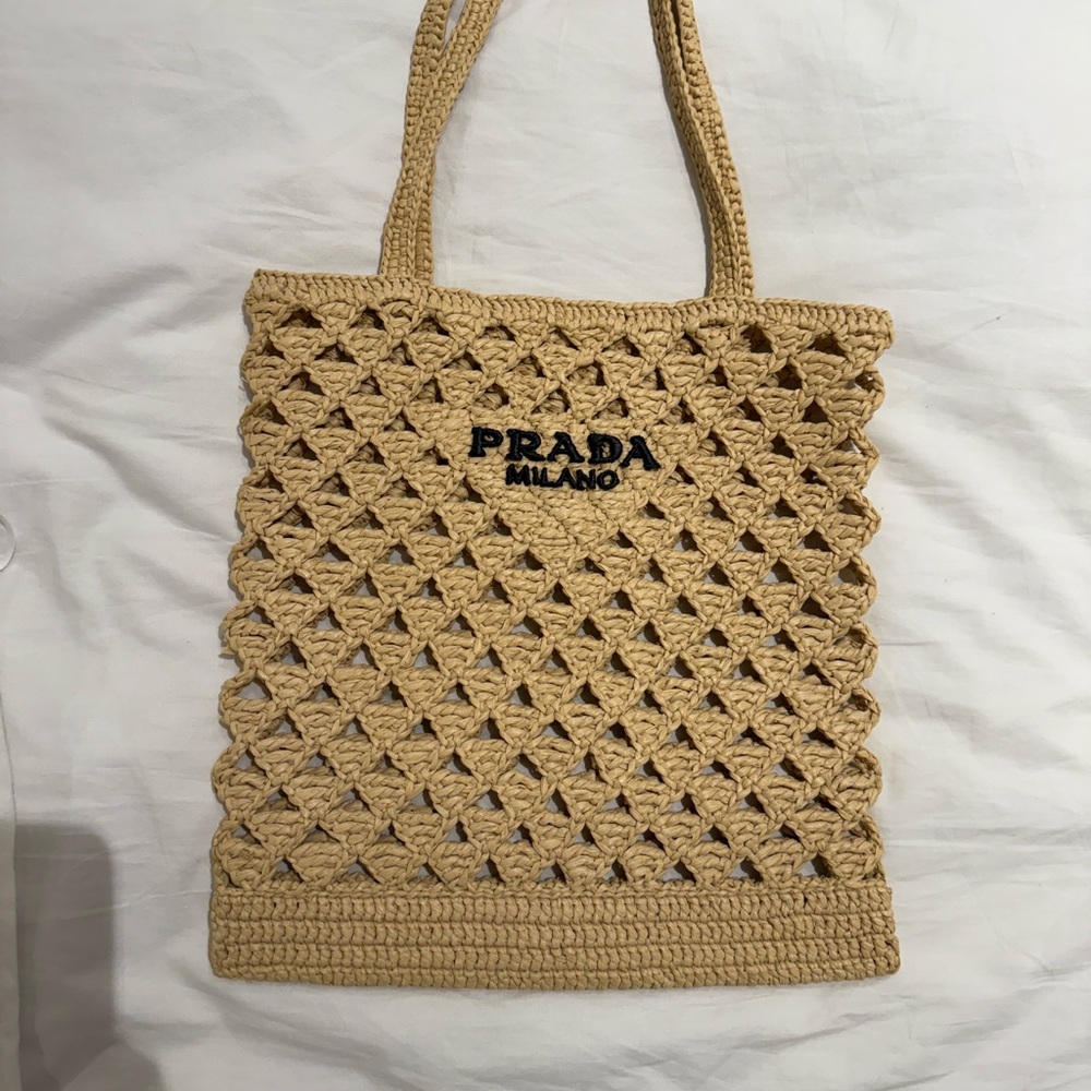 Prada Tan Tote Bag with Woven Design and Structured Shape - Picture 2 of 7